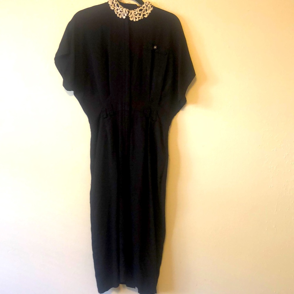 Black vintage dress with embroidery color